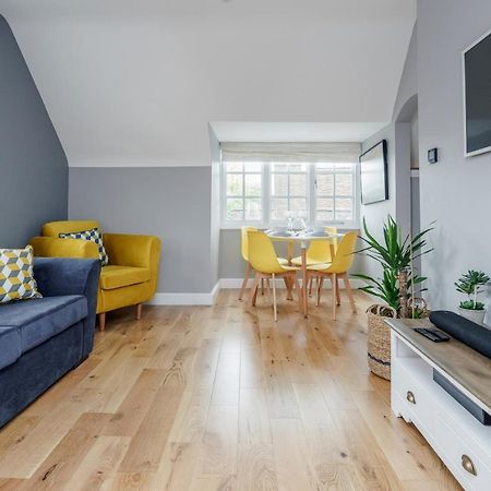 The Gem Of Central Winchester - Sleeps 4 Exterior photo