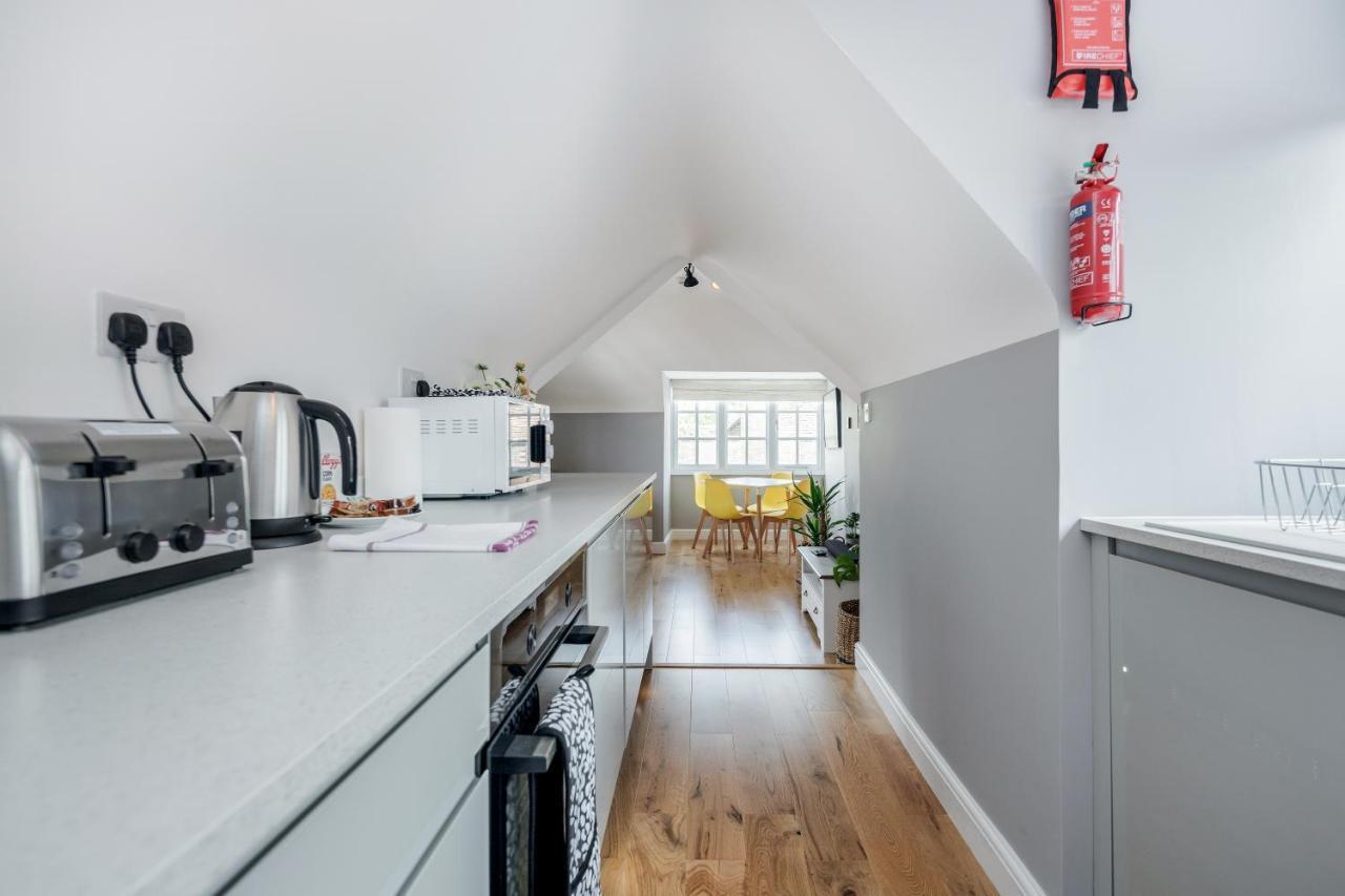 The Gem Of Central Winchester - Sleeps 4 Exterior photo